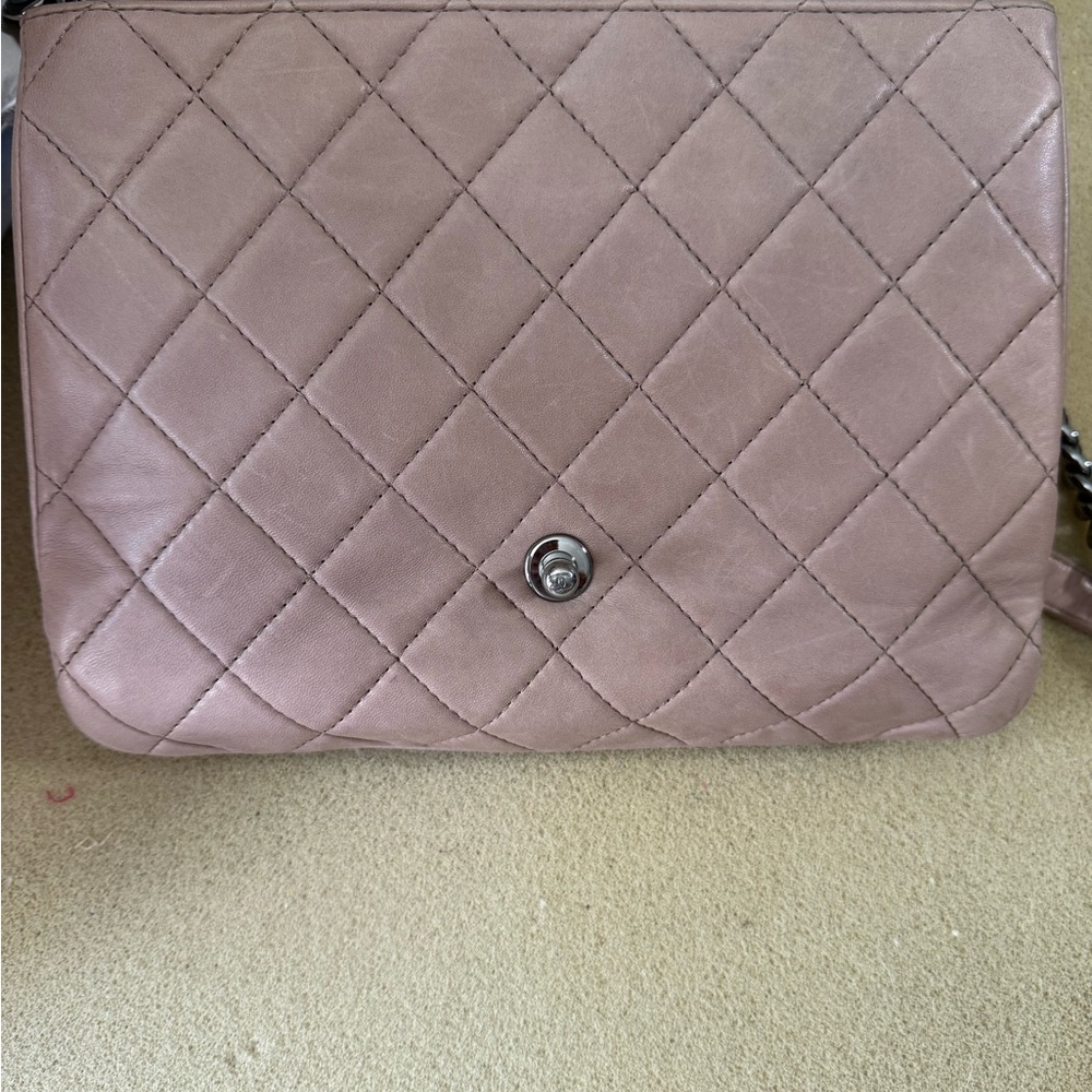 Chanel Quilted Beige Boy Bag - Picture 9 of 9